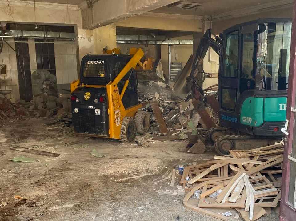Gölbaşı Bina Yıkımı